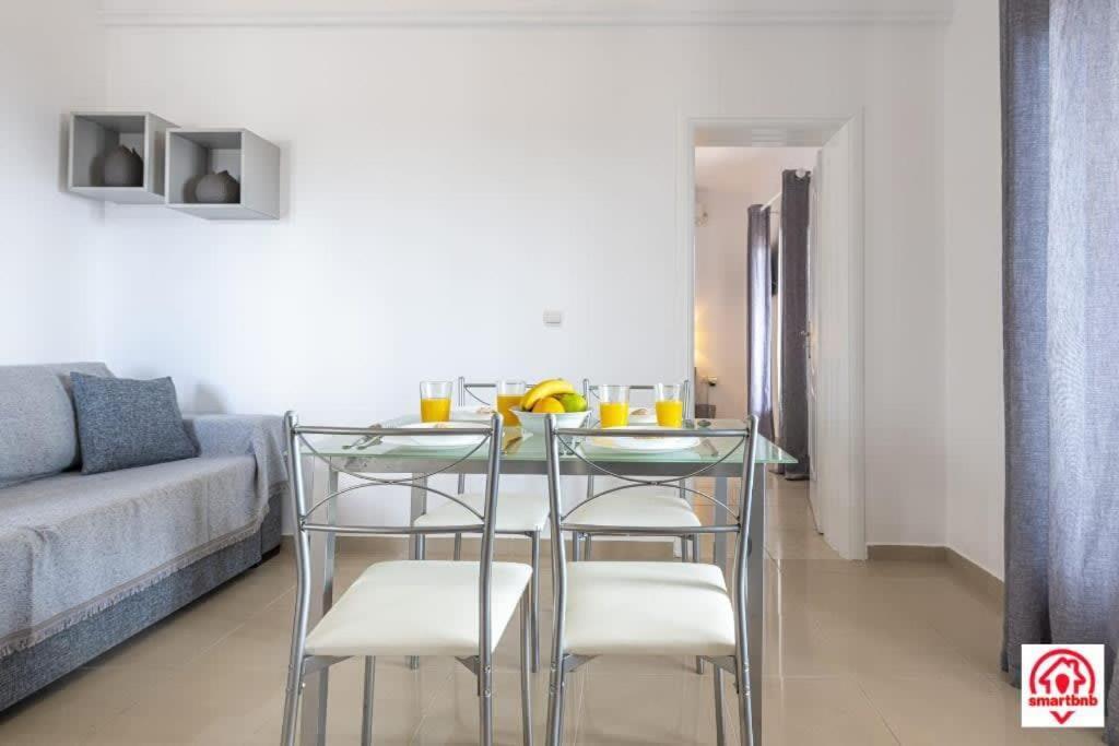 Cute Apt Megalochori (Santorini)