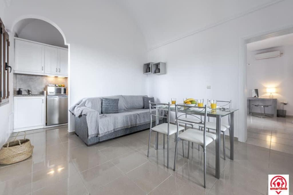 Cute Apt Apartment *